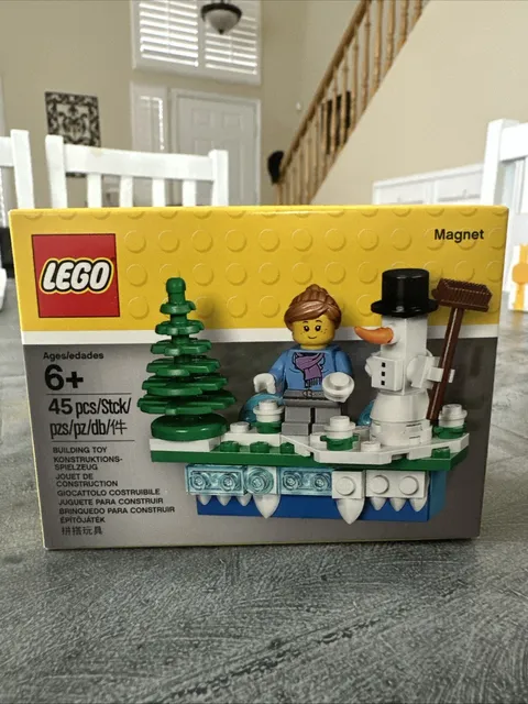Lego 853663 Holiday Christmas Winter Magnet Snowman Retired NEW/SEALED 2017