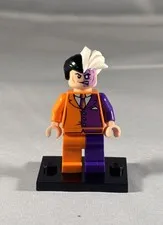 LEGO Two-Face Minifigure - 6864 Batman II - Batmobile Chase ***NEAR MINT