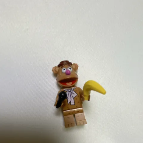 LEGO Minifigures The Muppets Fozzie Bear w/ Banana & Microphone 71033