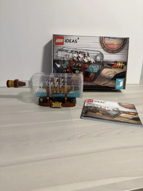 LEGO Ideas Ship in a Bottle 21313 Complete with Box Instructions Disassembled