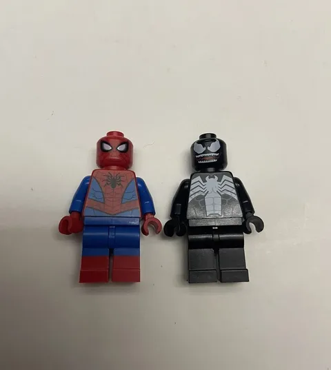 LEGO Minifigure Spiderman & Venom Marvel Super Heroes Minifigures Lot Of 2