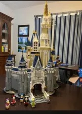 LEGO Disney: Disney Castle 71040 | Retired | 100% Complete Set /NO BOX