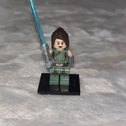 LEGO Star Wars Satele Shan Jedi Master Old Republic Minifigure Sw0389 9497