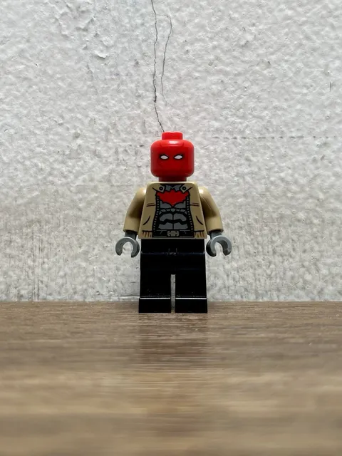 LEGO Super Heroes DC Red Hood Minifigure sh0282 Batman II Great Condition