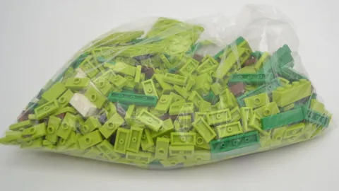 LEGO Bulk lot 1/2 lb pound mostly Lime Green bricks blocks many jumper pieces