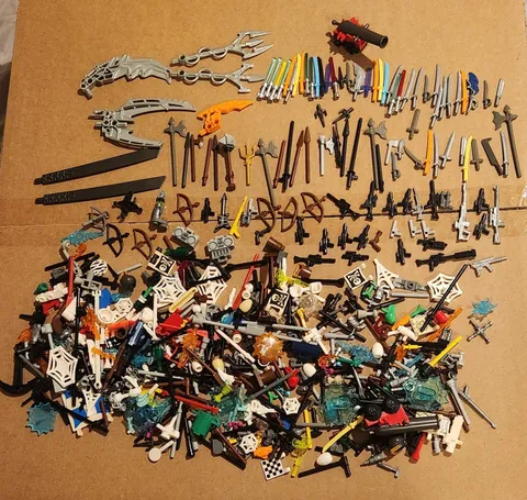 Bulk Lot Of Lego WEAPONS, Minifig Accessories& Pieces Bionicle Star Wars Guns