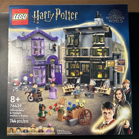 LEGO Harry Potter 76439 Ollivanders & Madan Malkin's Robes New Sealed 8+ 744pcs 