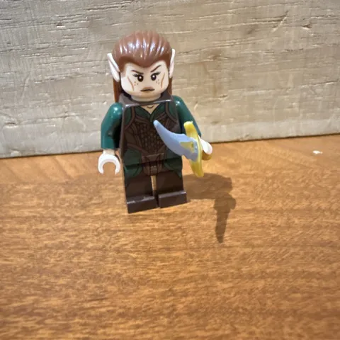 NEW LEGO Hobbit 79001 Escape from Mirkwood Spiders TAURIEL ELF Minifigure Figure