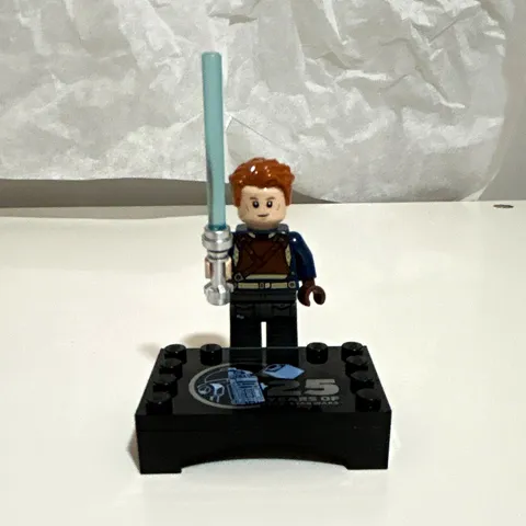 LEGO Star Wars Cal Kestis Minifigure w/ Blue Lightsaber sw1377