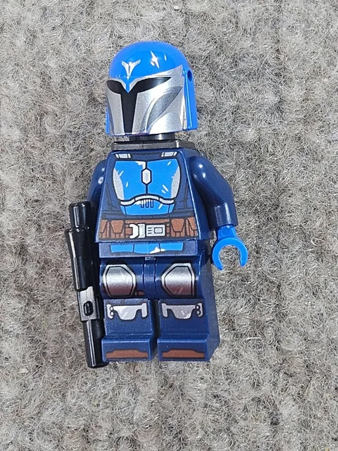 LEGO Star Wars Mandalorian Minifigure Blue Armor Helmet Jetpack Blaster Figure
