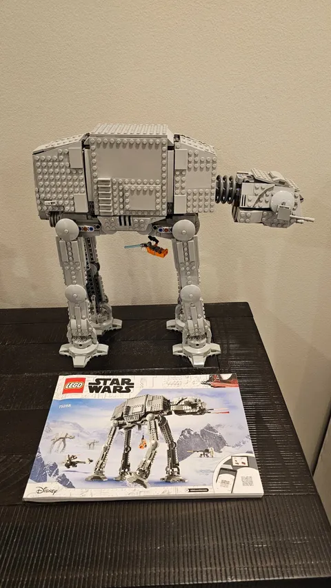 LEGO Star Wars: AT-AT (75288) - 100% Complete w/ Instructions