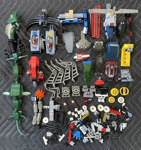 LEGO Bulk Lot Unique Vintage Mixed Sets Partially Built Midgard Serpent VG Cond
