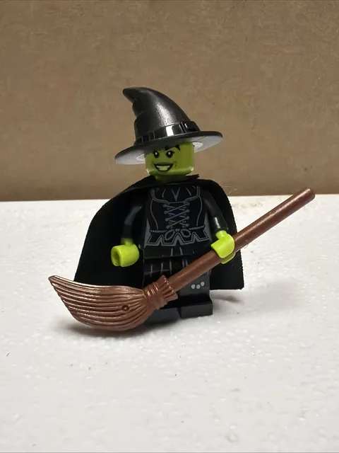 LEGO Wicked Witch + Broom Minifigure DC/ Wizard Of Oz Set Figure
