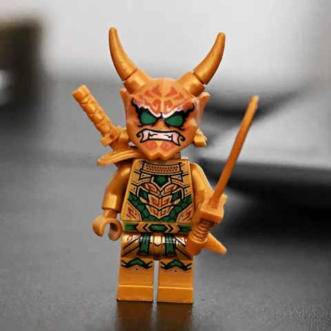 LEGO Ninjago Lloyd Gold Oni Warrior Minifigure