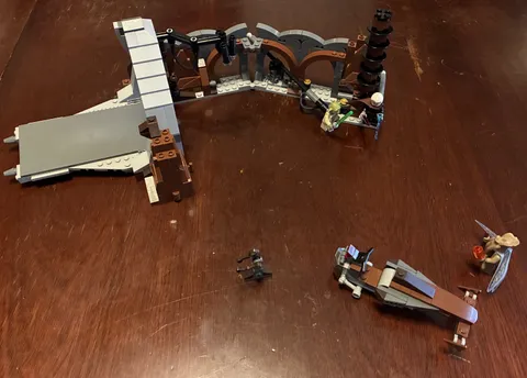LEGO Star Wars: Duel on Geonosis (75017) Used Complete in Mint Condition