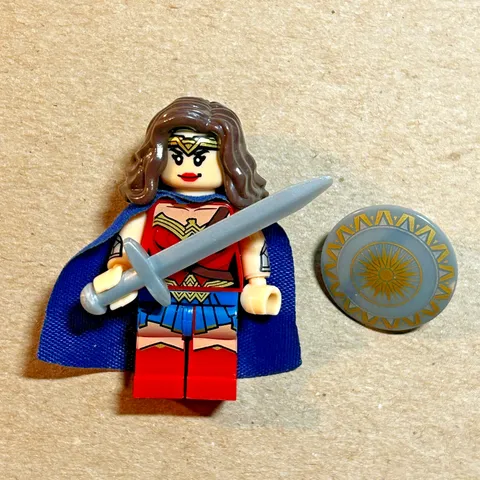Lego-like DC Comics WONDER WOMAN - Minifigure Custom / DCEU Justice League