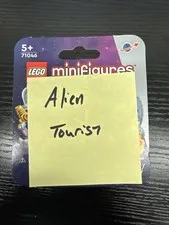 LEGO Space CMF 26 Minifigure: Alien Tourist UFO 71046 Complete