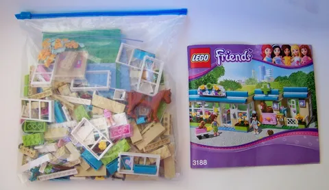 Lego Friends 3188 Heartlake Vet - Pieces Complete + Manual - NO BOX
