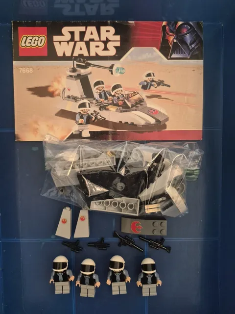 LEGO Star Wars: Rebel Scout Speeder (7668) 100% Complete With Manual & Minifigs 