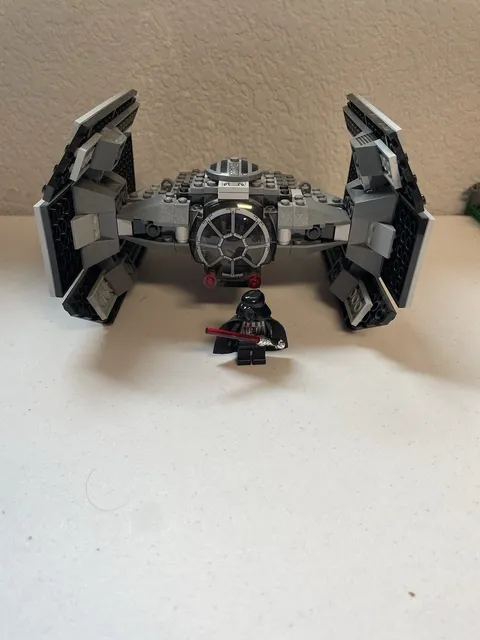 LEGO Star Wars 8017 Darth Vader's TIE Fighter Episode IV Set w/ Minifigure