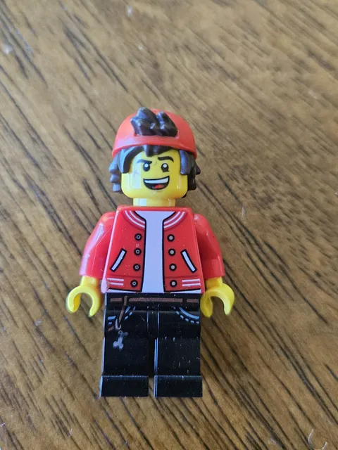 Lego Jack Davids 70428 70434 Red Jacket w/ Backwards Cap Hidden Side Minifigure 