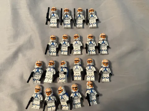 LEGO Star Wars Clone Trooper Minifigure Lot of 20 (sw1278 and sw1276) Near Mint