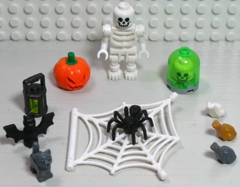 LEGO® Halloween Skeleton Web Spider Creepy Frog Bat Cat Pumpkin Head Spooky Lot