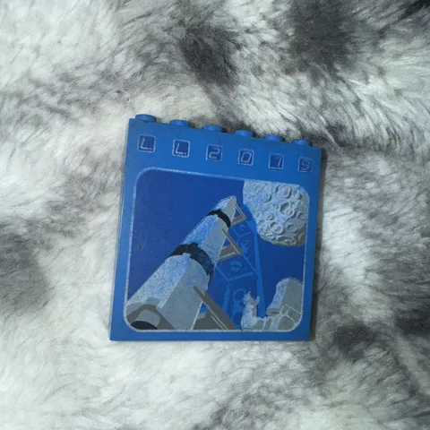 LEGO Command Base 6970 Brick 1 x 6 x 5 with LL2079 Floating Astronaut Pattern%