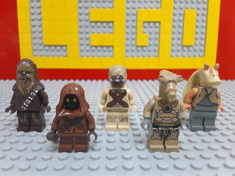 LEGO Star Wars Minifigure Set Indigenous Geonosian Wookiee Gungan Tusken Raider