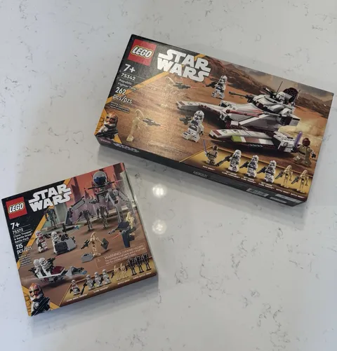 LEGO Star Wars Bundle (75342) and (75372)