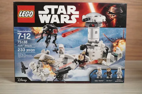 BNIB LEGO 75138 Star Wars Hoth Attack Unopened New