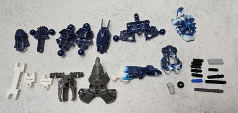Lego Bionicle Inika Toa Hahli (8728) - Incomplete with Manual 