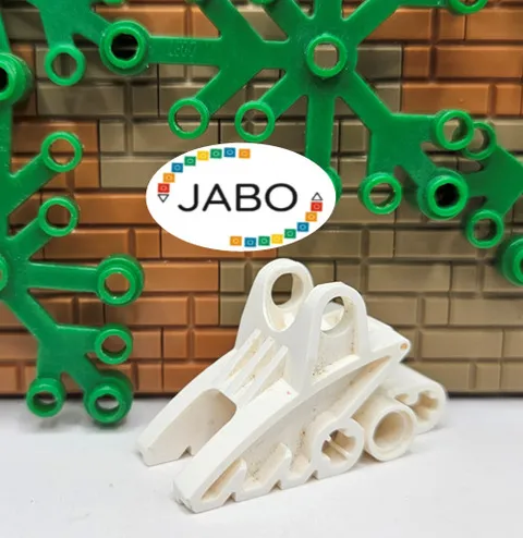 (S17 / 8 / 19) LEGO Bionicle 41668 Foot Foot 2 x 3 x 5 White