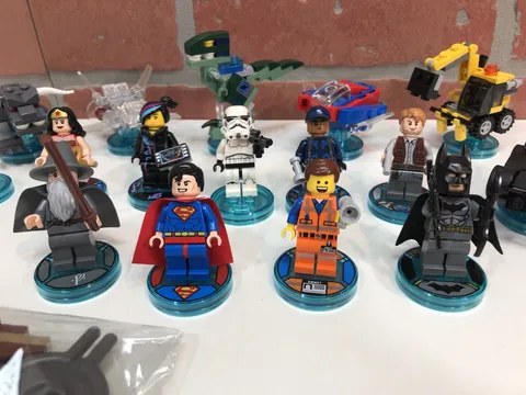 LEGO DIMENSIONS Mini Figure Lot 15 Minifigures Vehicles Batman Mobile Gandolf