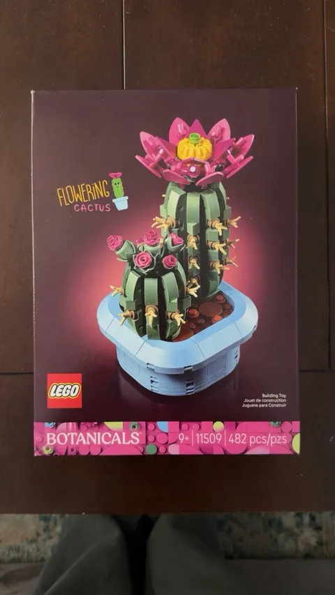 LEGO Botanicals Flowering Cactus 11509