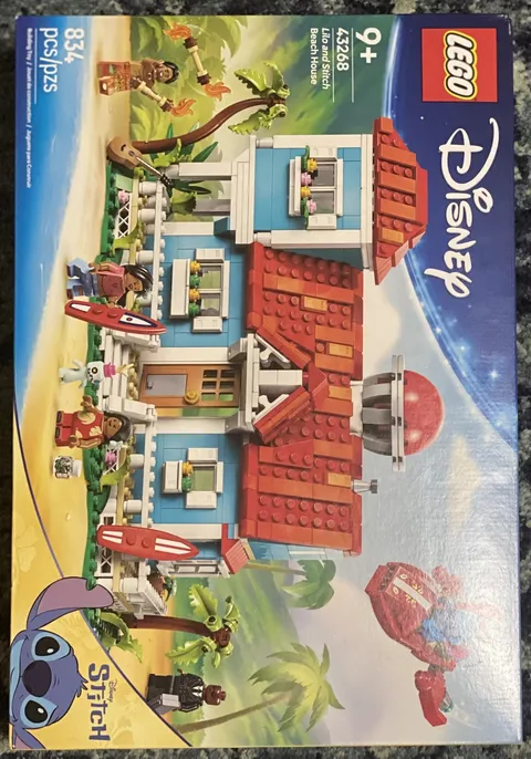 LEGO Disney Lilo and Stitch Beach House - 43268 - SEALED BOX 