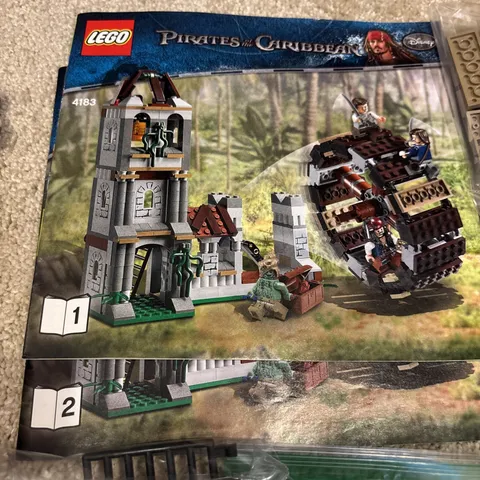 LEGO 4183 PIRATES OF THE CARIBBEAN THE MILL COMPLETE