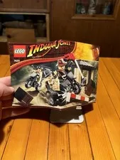 LEGO Indiana Jones Motorcycle Chase Instruction Book