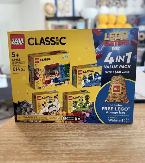LEGO CLASSIC: LEGO Masters Co-pack (66666)