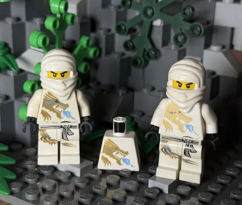 LEGO NINJAGO Zane DX njo0018 Lot 2 Complete Figures + Extra Torso Authentic