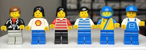 LEGO 6394 - Classic Town Gas Station Metro Park & Service Tower MINIFIGURES ONLY