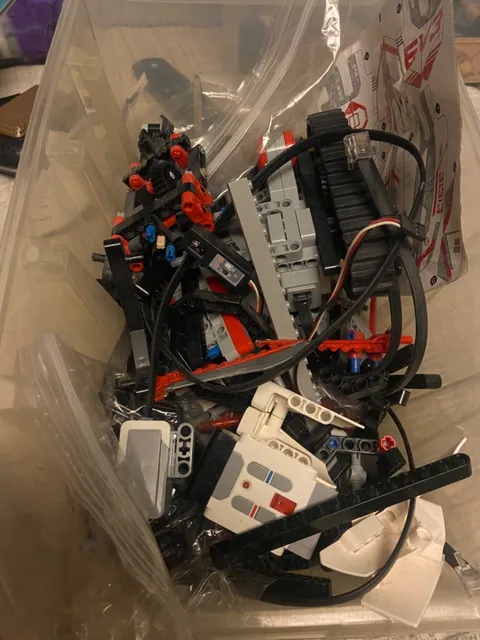 Lego Mindstorm Robotic Pieces- Not Complete- Missing Main Piece