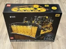 LEGO TECHNIC: Bulldozer 42131 App-Controlled Cat D11 New Mint Box Dozer Complete