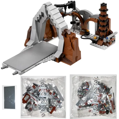 LEGO 75017 Duel on Geonosis: cave/landing platform build ONLY (NEW, NEVER BUILT)
