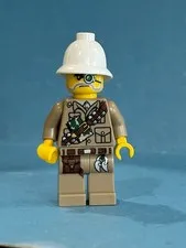 LEGO Monster Fighters Fig mof004 - Major Quinton Steele - Scratches/No Cracks