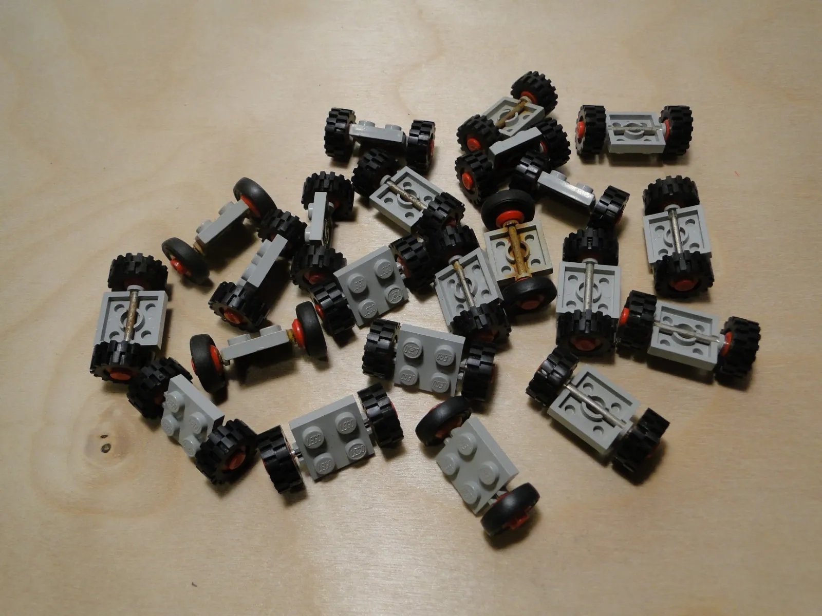 LEGO Vintage 1980s Wheels Tires Metal Axle Black  Grey Red Part Lot
