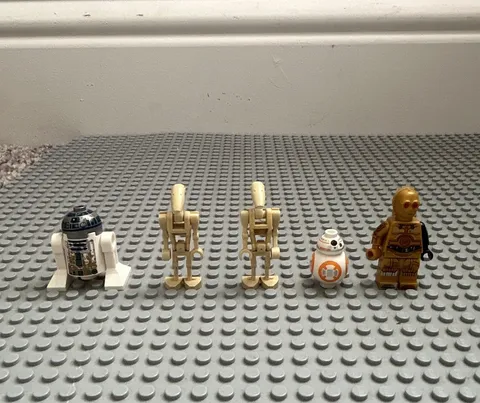 LEGO Star Wars Minifigure Lot - Random droids.