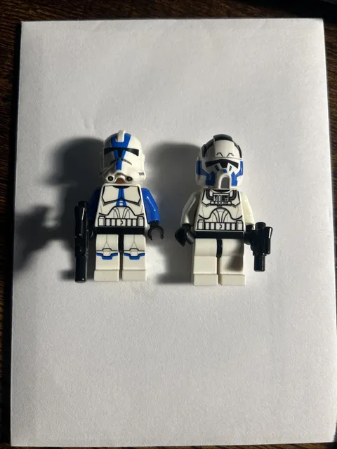 Lego Star Wars Rare Clone Wars 501st Pilot CRACKED TORSO 75004 Minifigure 