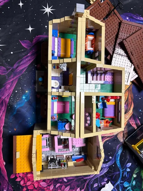 The Simpsons House Building Block Set Complete w Figures Compatible Blocks