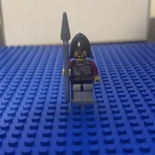 LEGO Castle Lion Knight Scale Mail Armor Minifigure cas450 From Set 7947